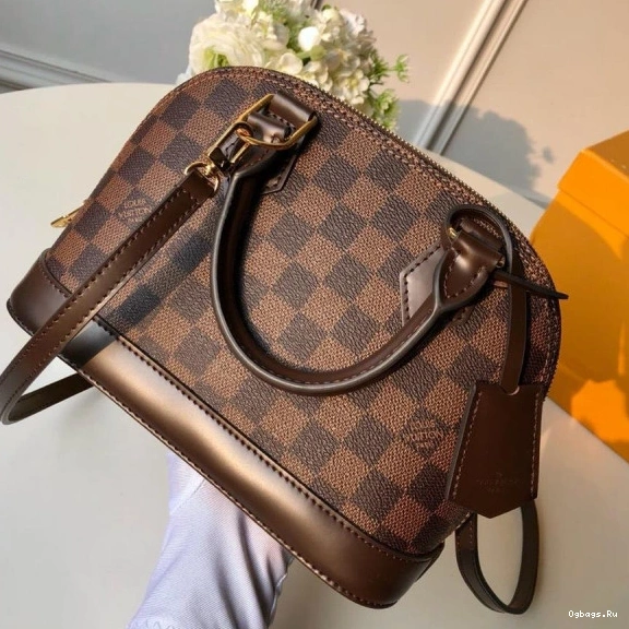 Vuitton BB Louis  ALMA 0428